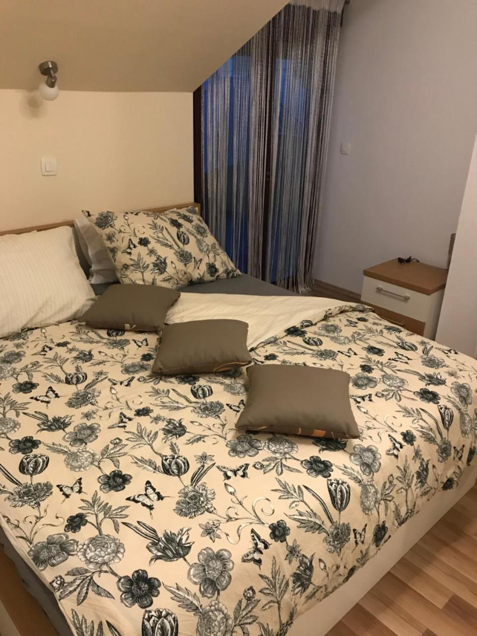 Apartman Mig Solin Ngoại thất bức ảnh